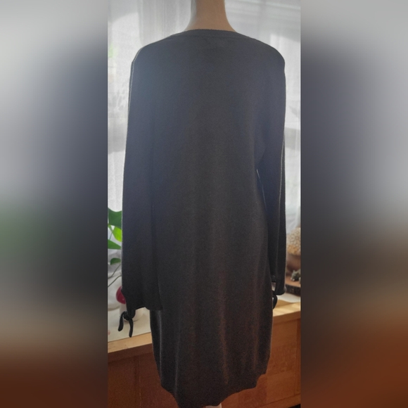 Banana Republic gray sweater dress - Picture 2 of 6